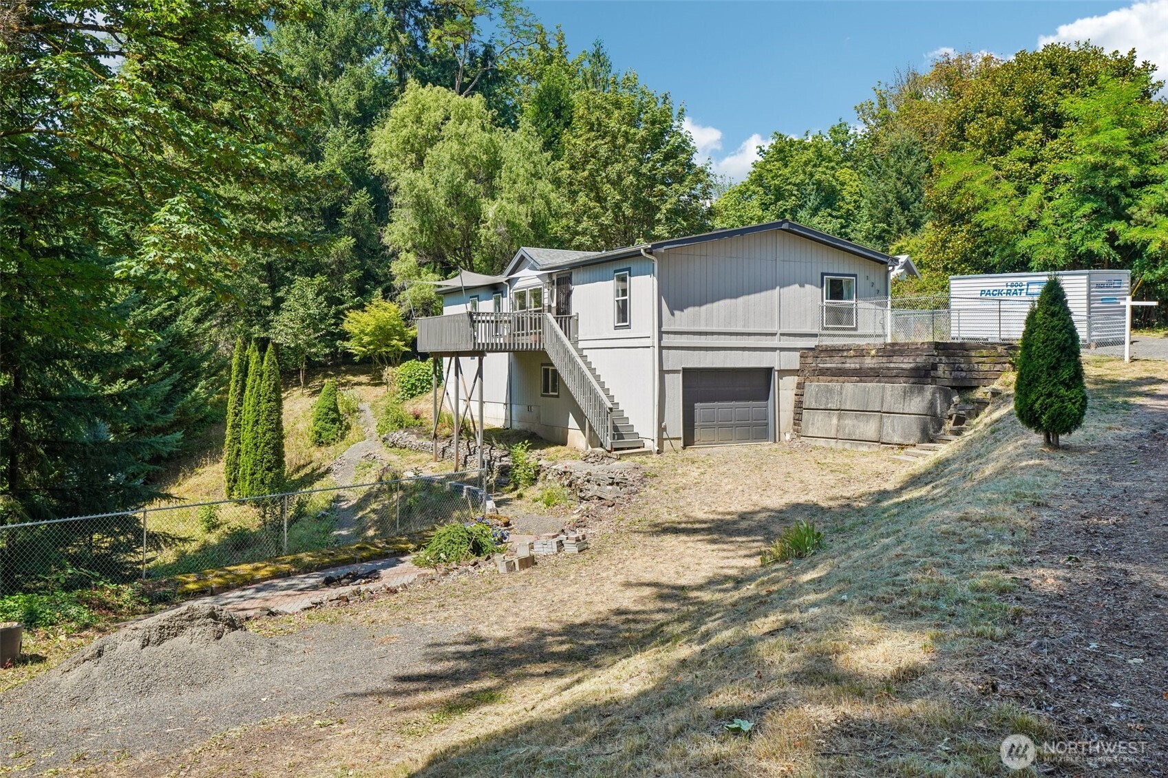 127 Pioneer Avenue Property Photo 3