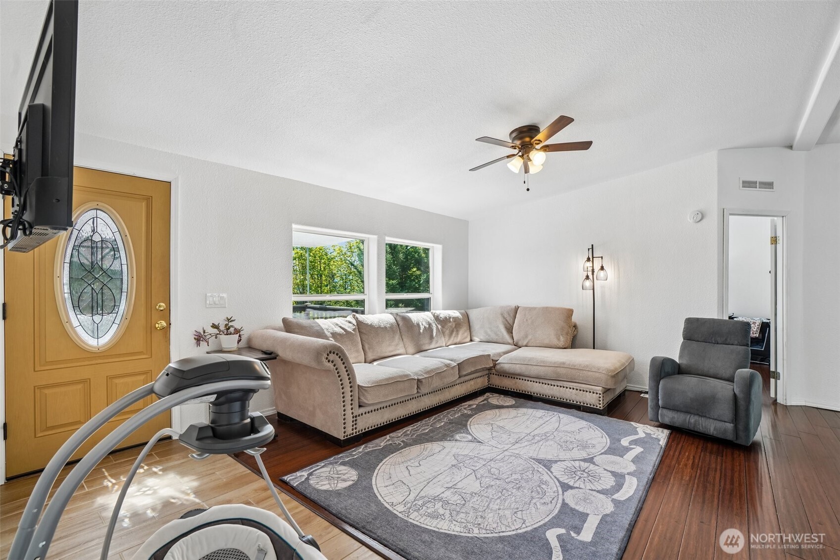 127 Pioneer Avenue Property Photo 8