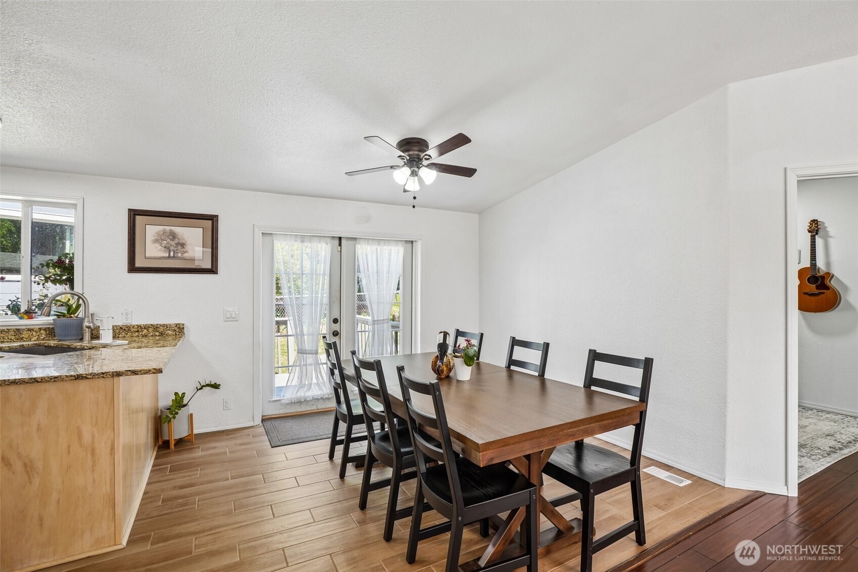 127 Pioneer Avenue Property Photo 9