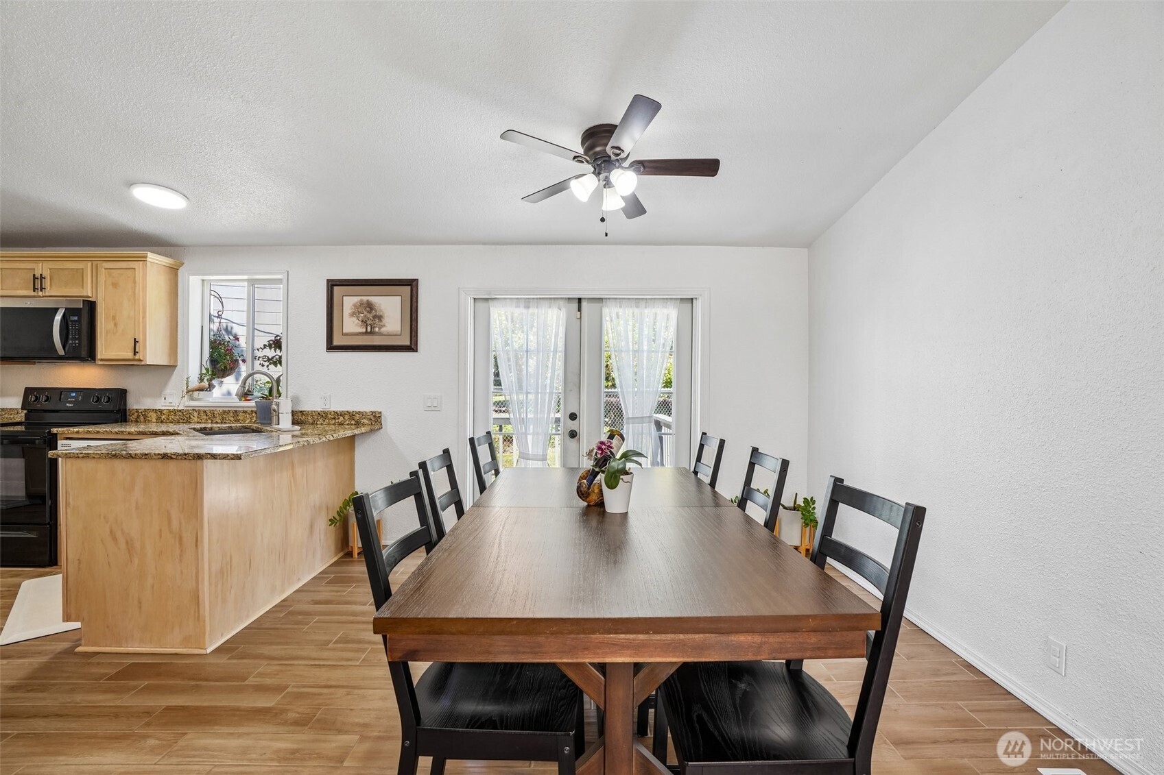 127 Pioneer Avenue Property Photo 11
