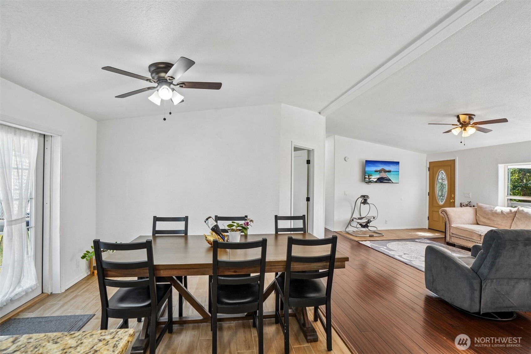 127 Pioneer Avenue Property Photo 12