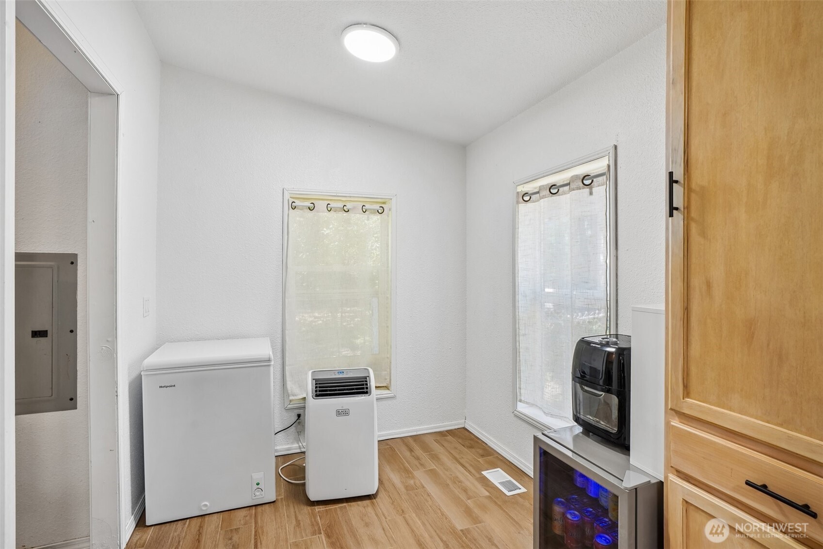 127 Pioneer Avenue Property Photo 17