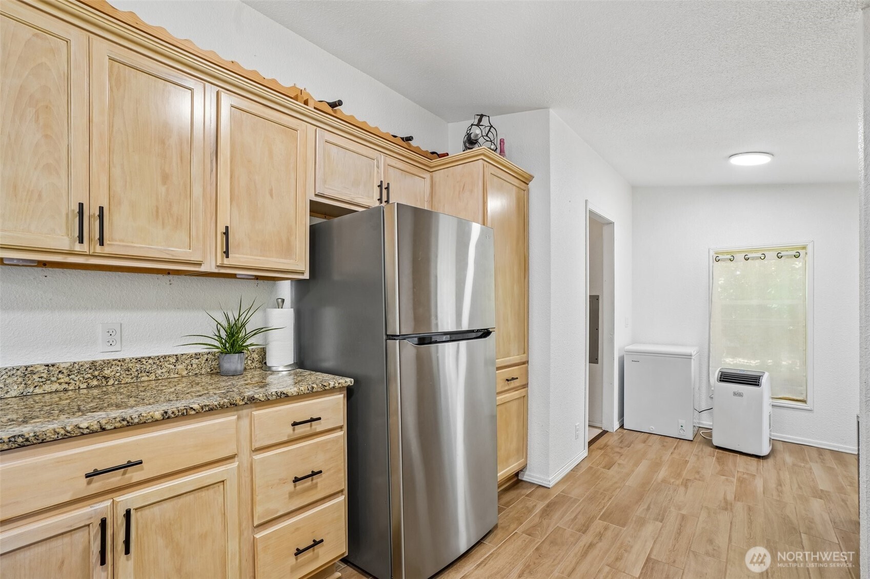 127 Pioneer Avenue Property Photo 18