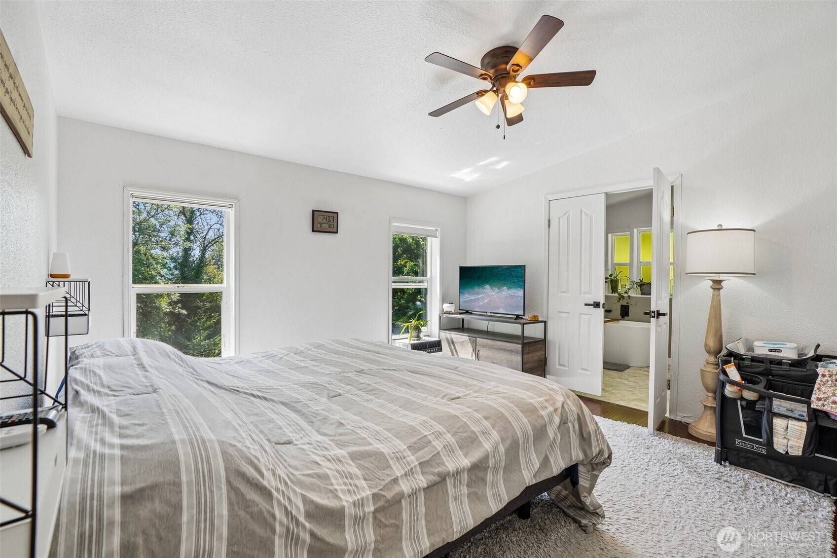 127 Pioneer Avenue Property Photo 20