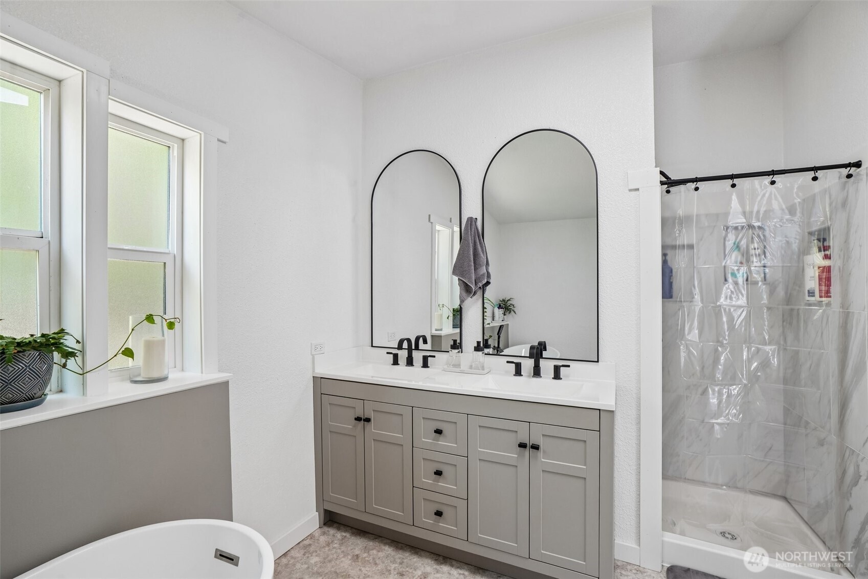 127 Pioneer Avenue Property Photo 24