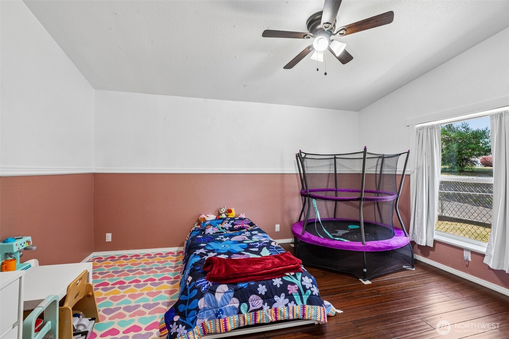 127 Pioneer Avenue Property Photo 29