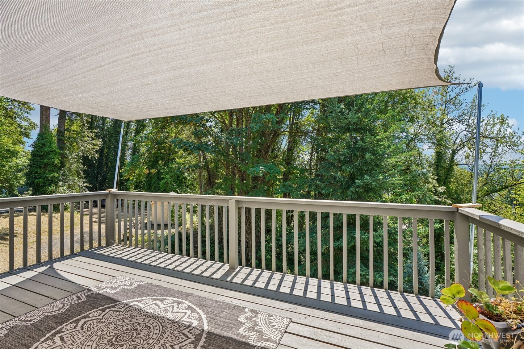 127 Pioneer Avenue Property Photo 33
