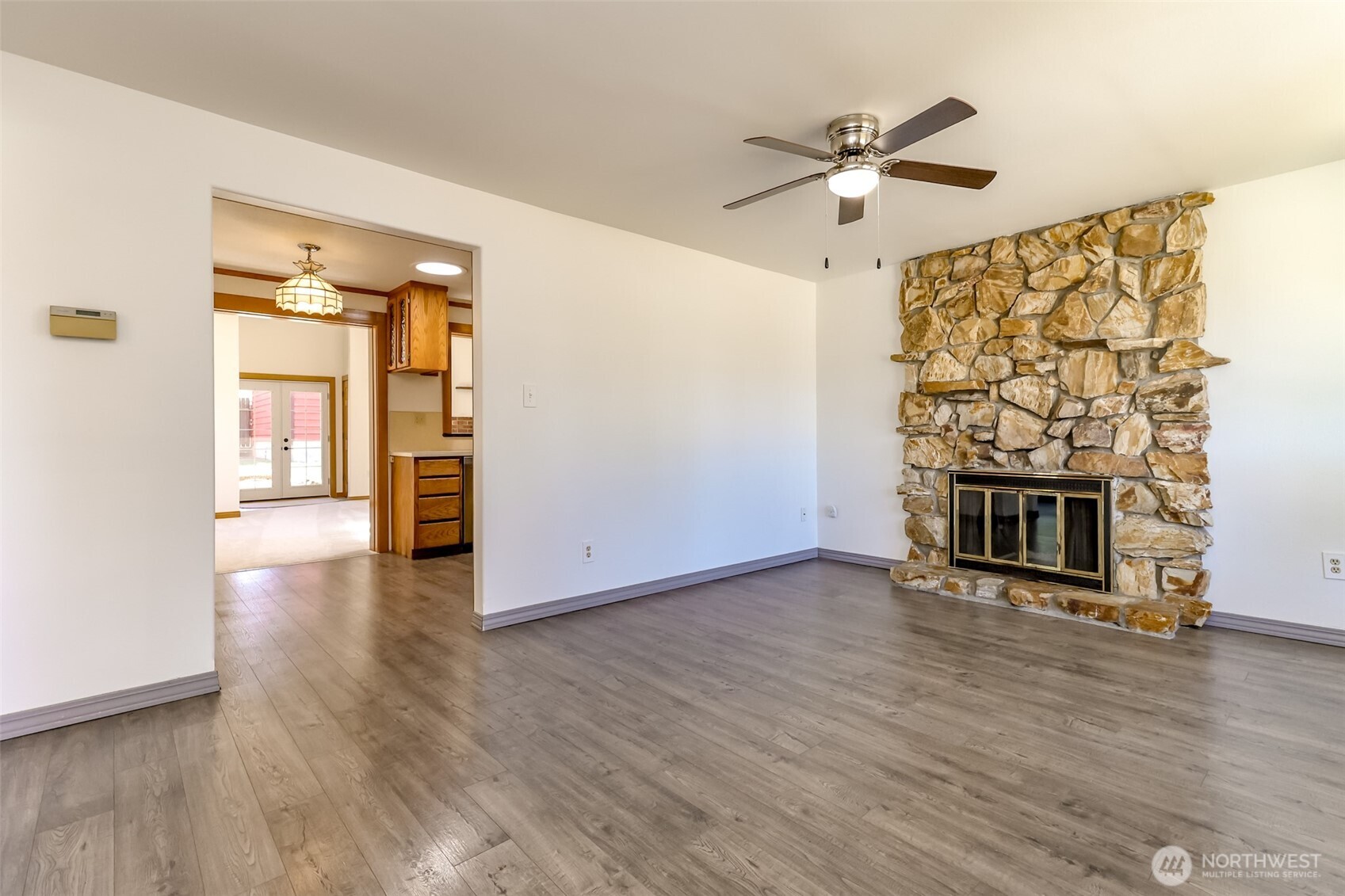16016 12th Avenue Property Photo 3