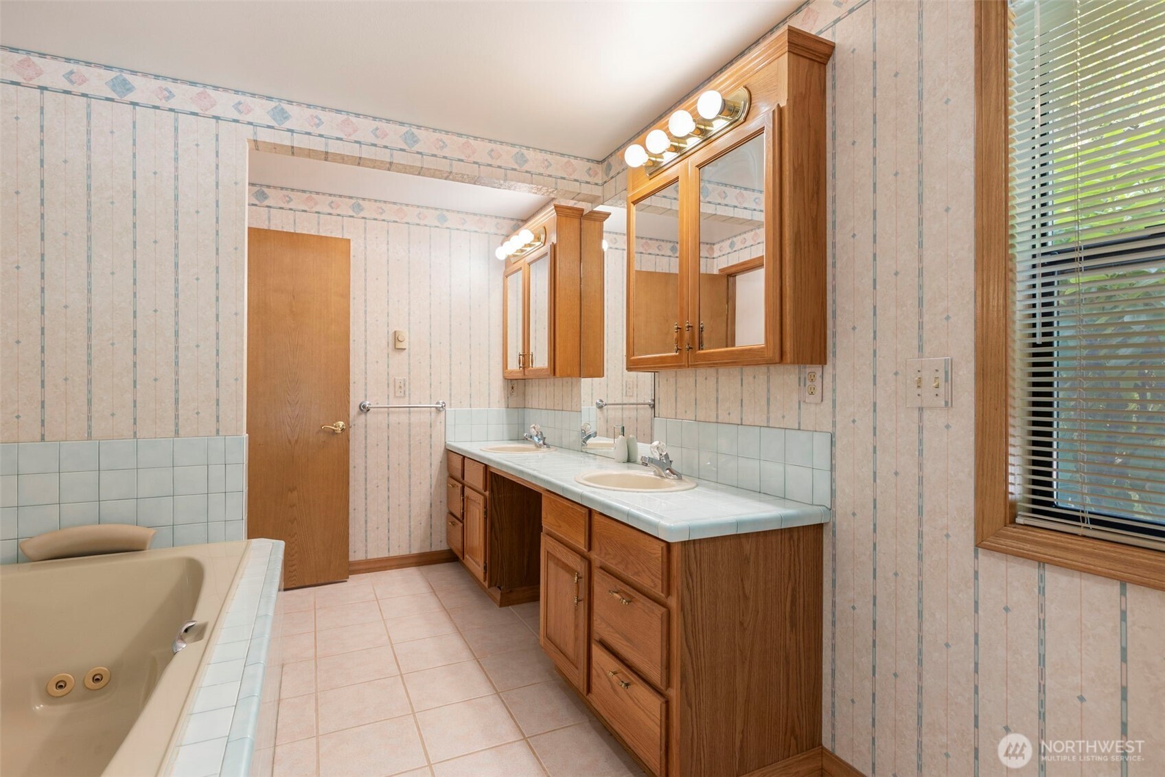 6120 Vernon Lane Property Photo 32
