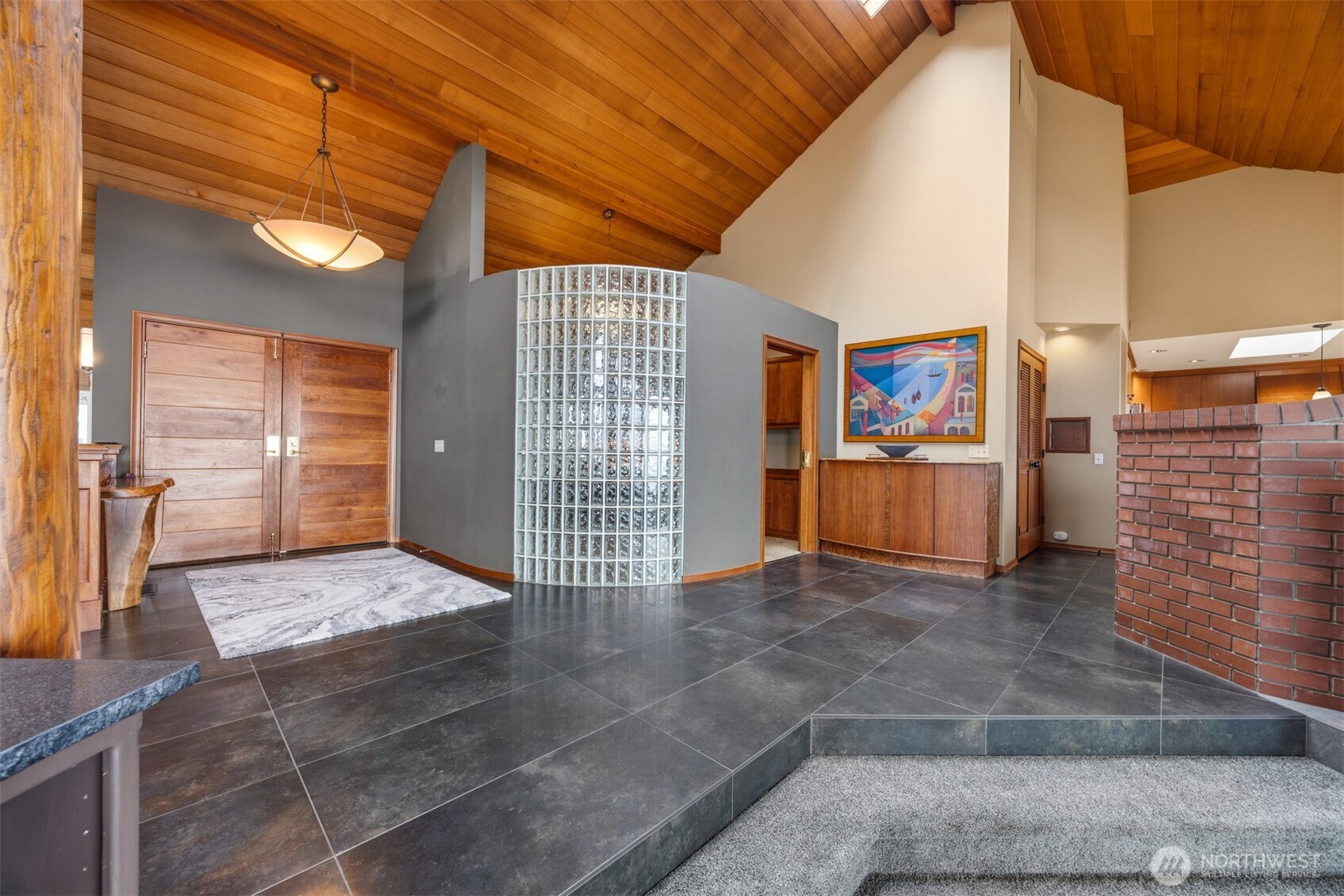 24 Shorewood Drive Property Photo 5