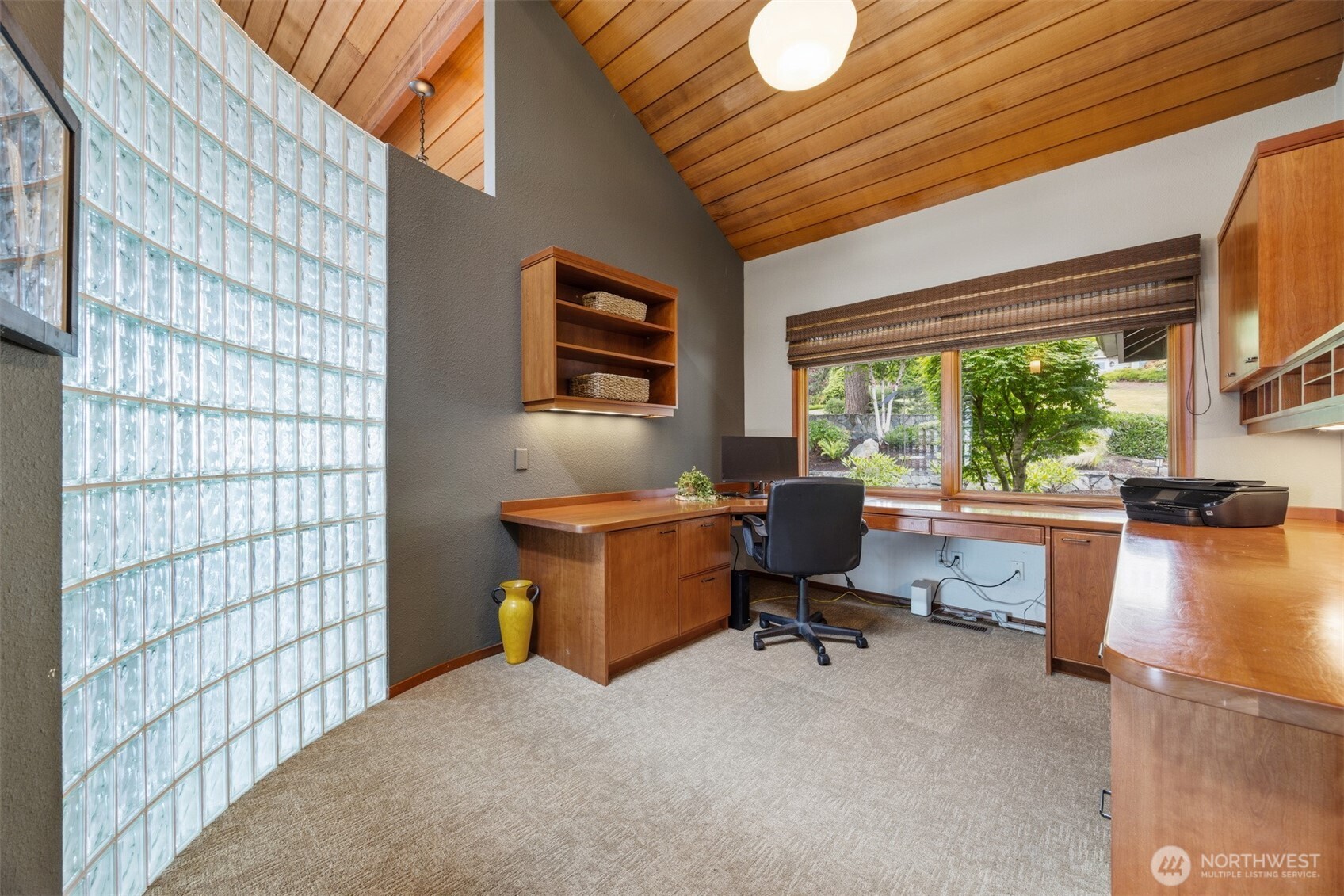 24 Shorewood Drive Property Photo 6