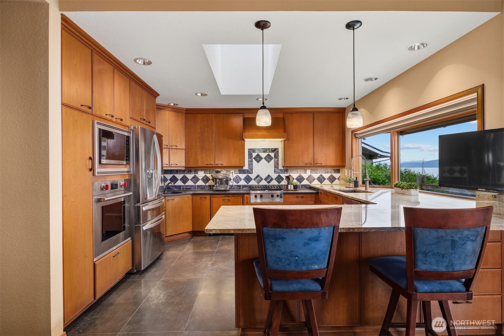 24 Shorewood Drive Property Photo 17