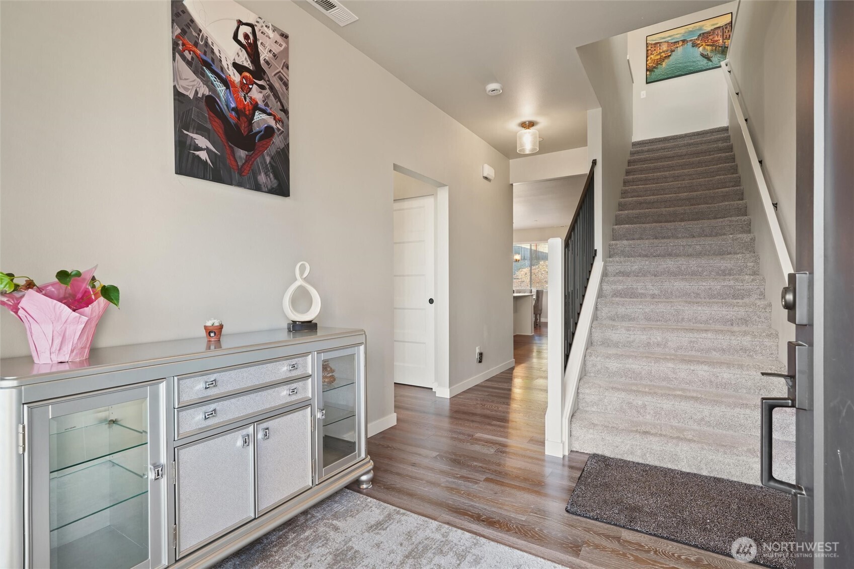 7713 92nd Place Property Photo 6