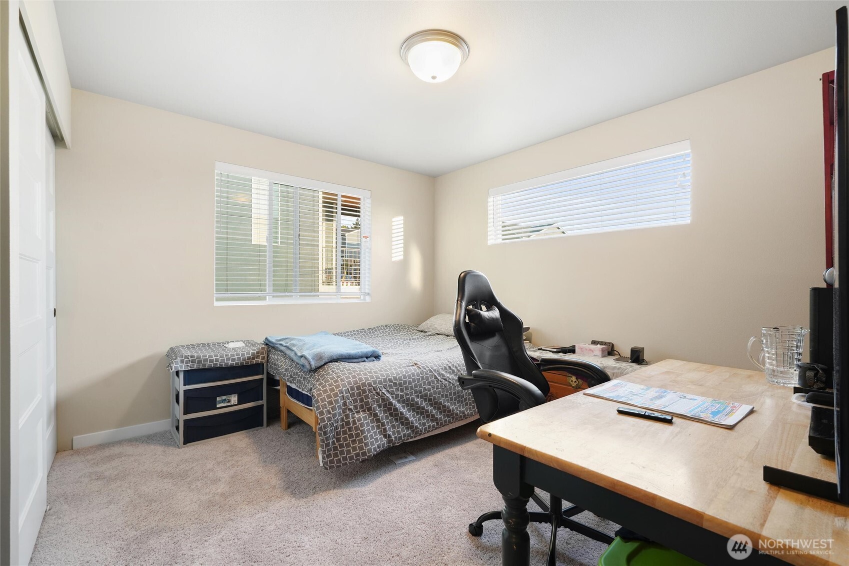 7713 92nd Place Property Photo 7