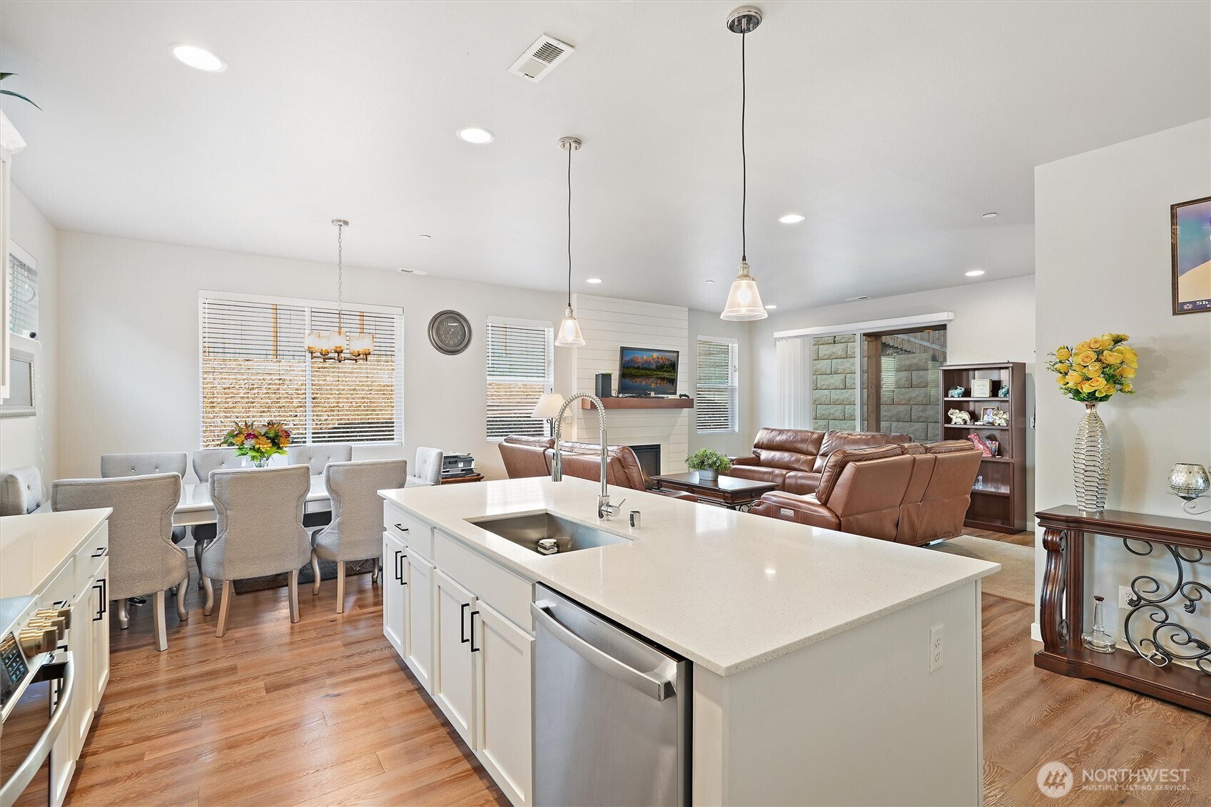 7713 92nd Place Property Photo 11