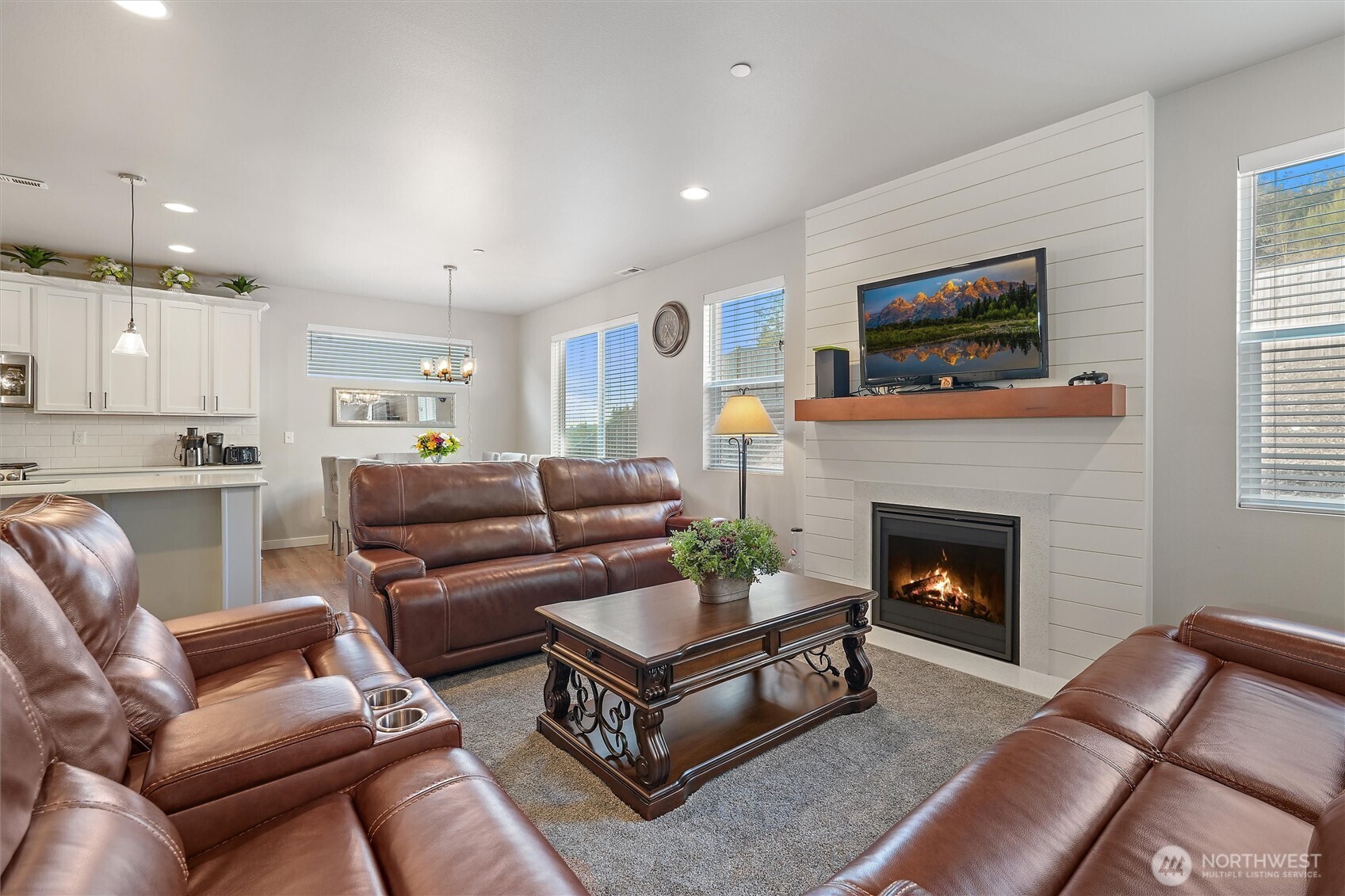 7713 92nd Place Property Photo 16