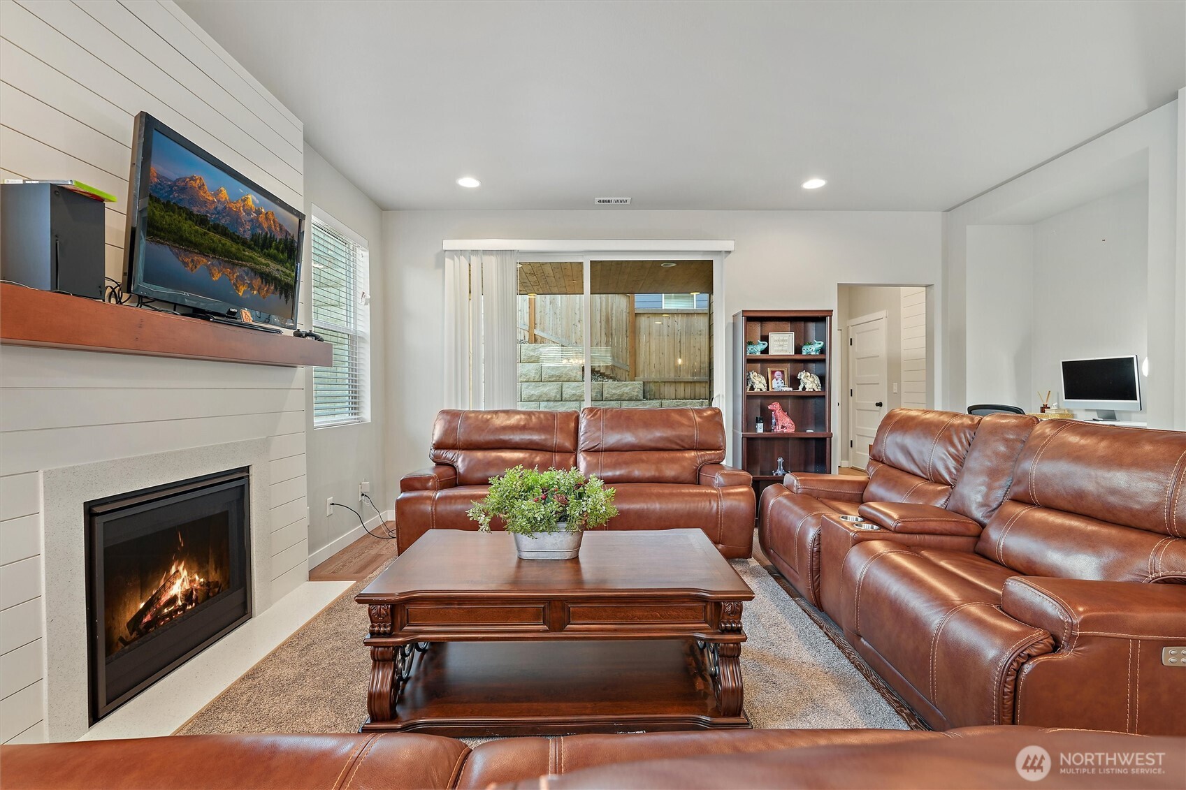 7713 92nd Place Property Photo 18