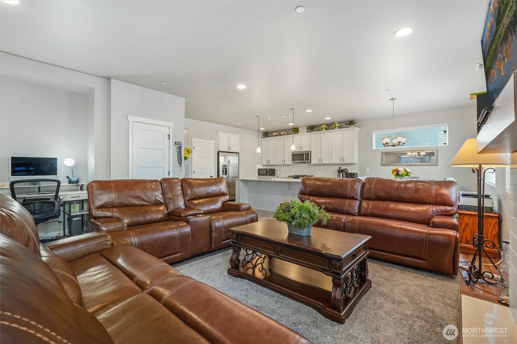 7713 92nd Place Property Photo 19