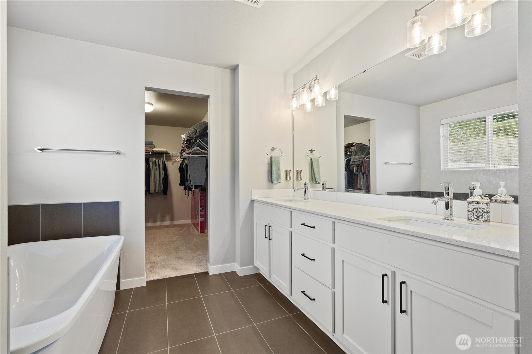 7713 92nd Place Property Photo 34