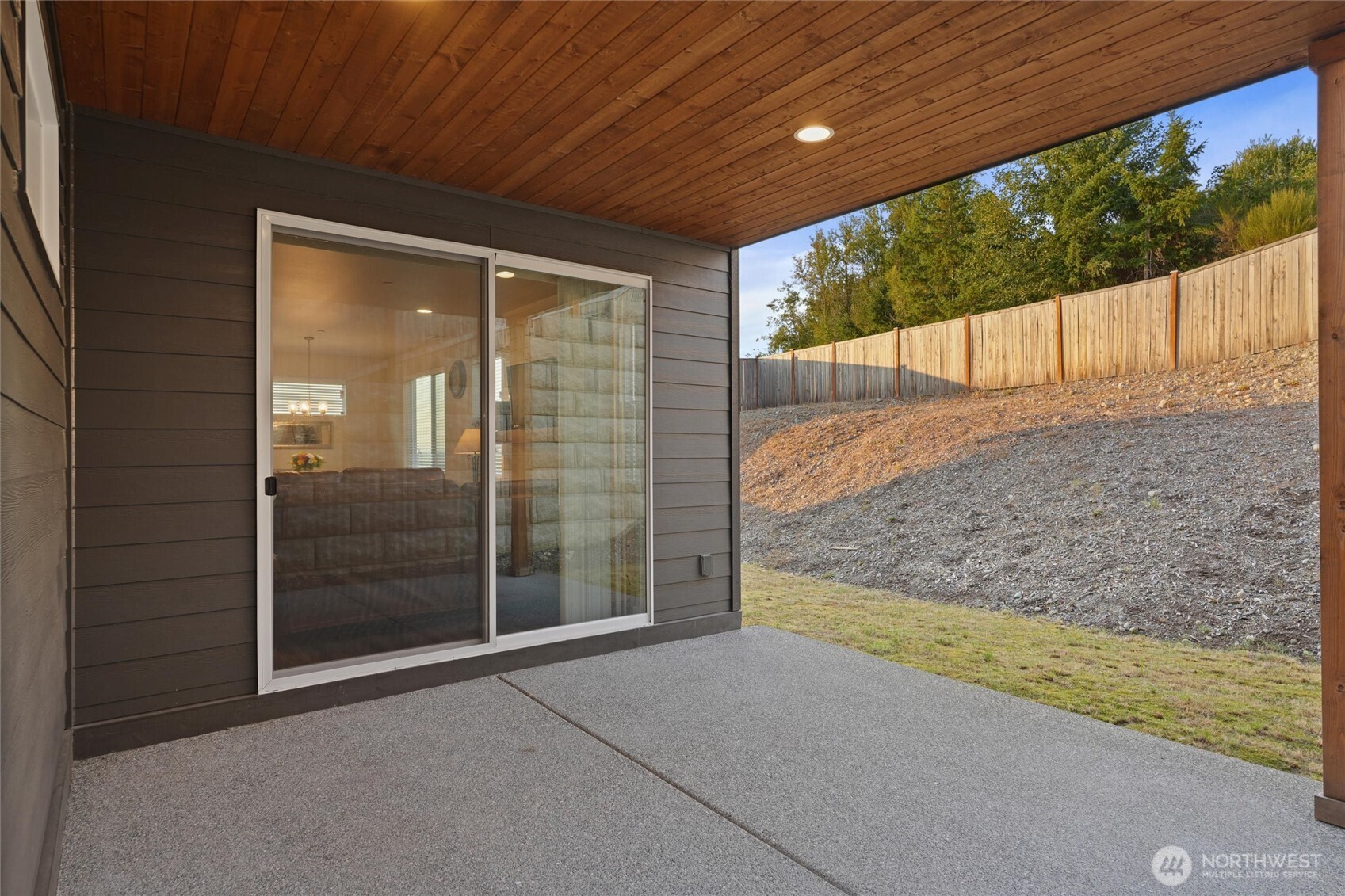 7713 92nd Place Property Photo 36