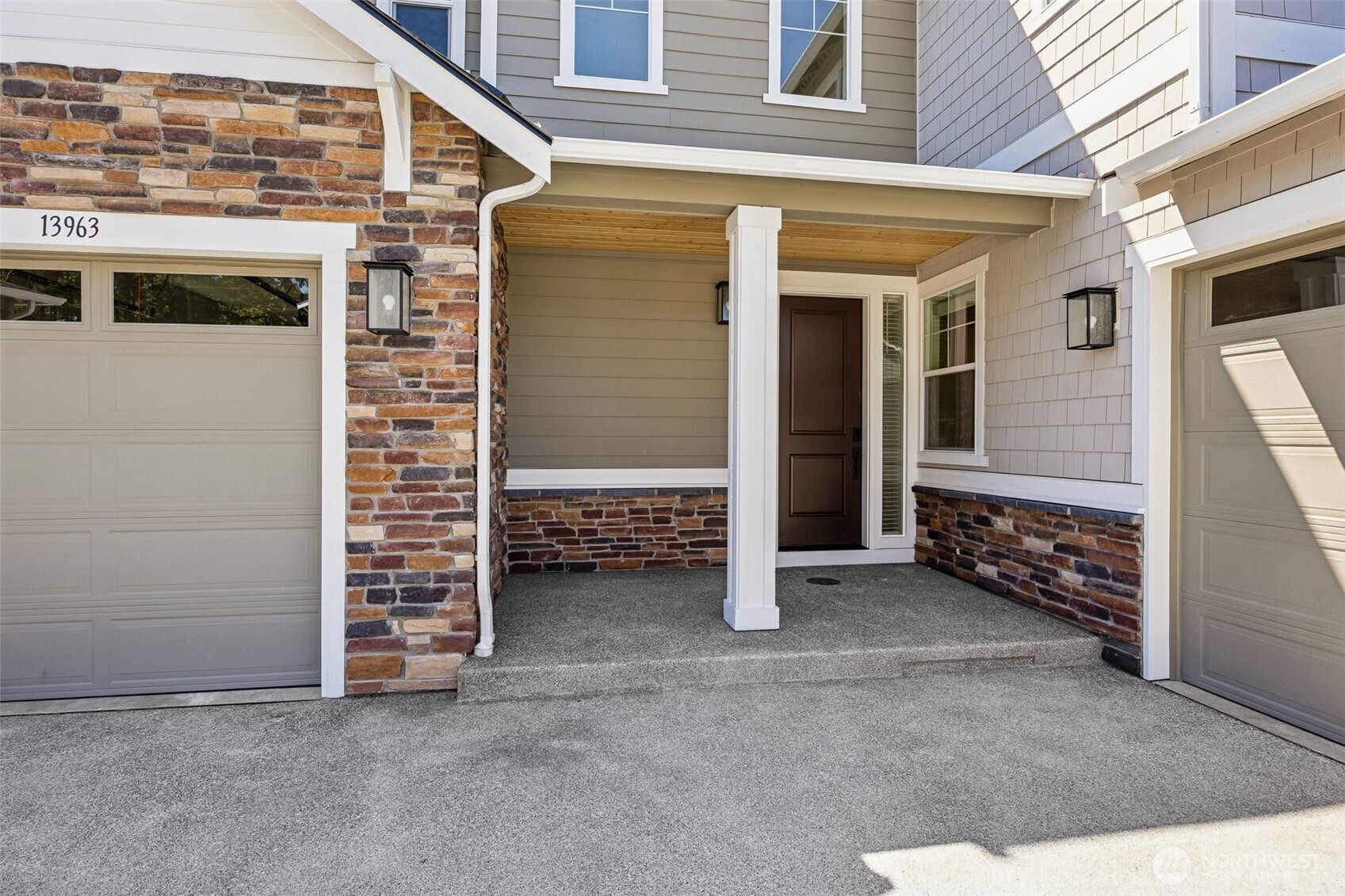 13910 207th Avenue 1384 Property Photo 2