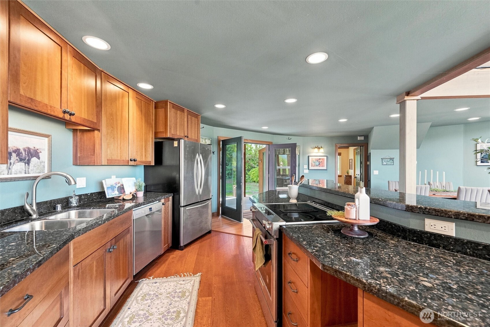 3807 E Smith Road Property Photo 9
