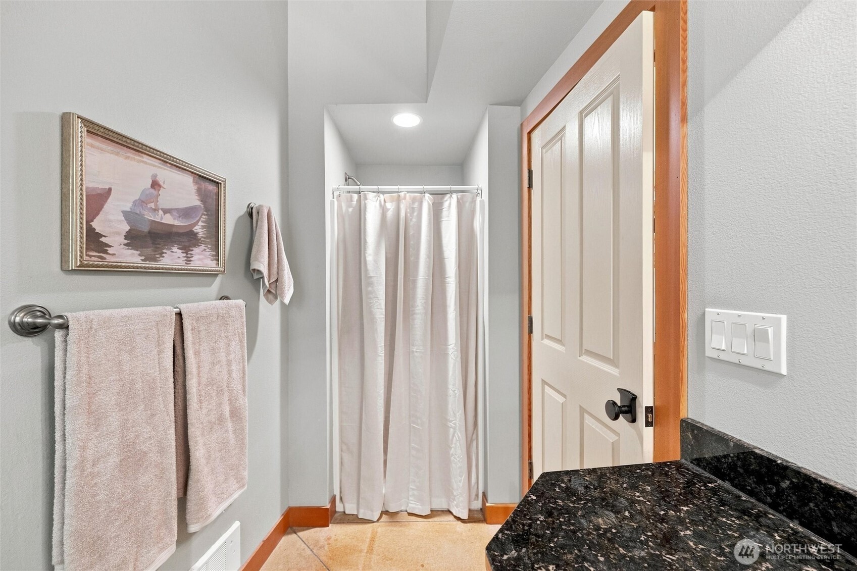 3807 E Smith Road Property Photo 17