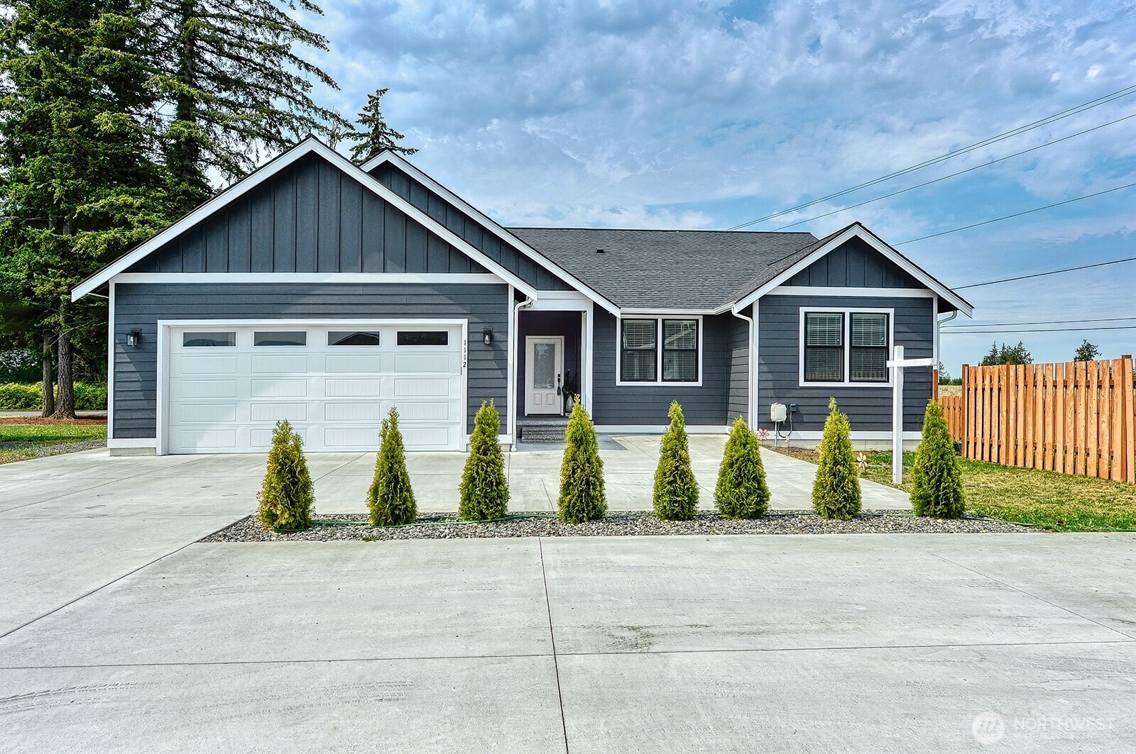 1112 Falcon Court Property Photo 1