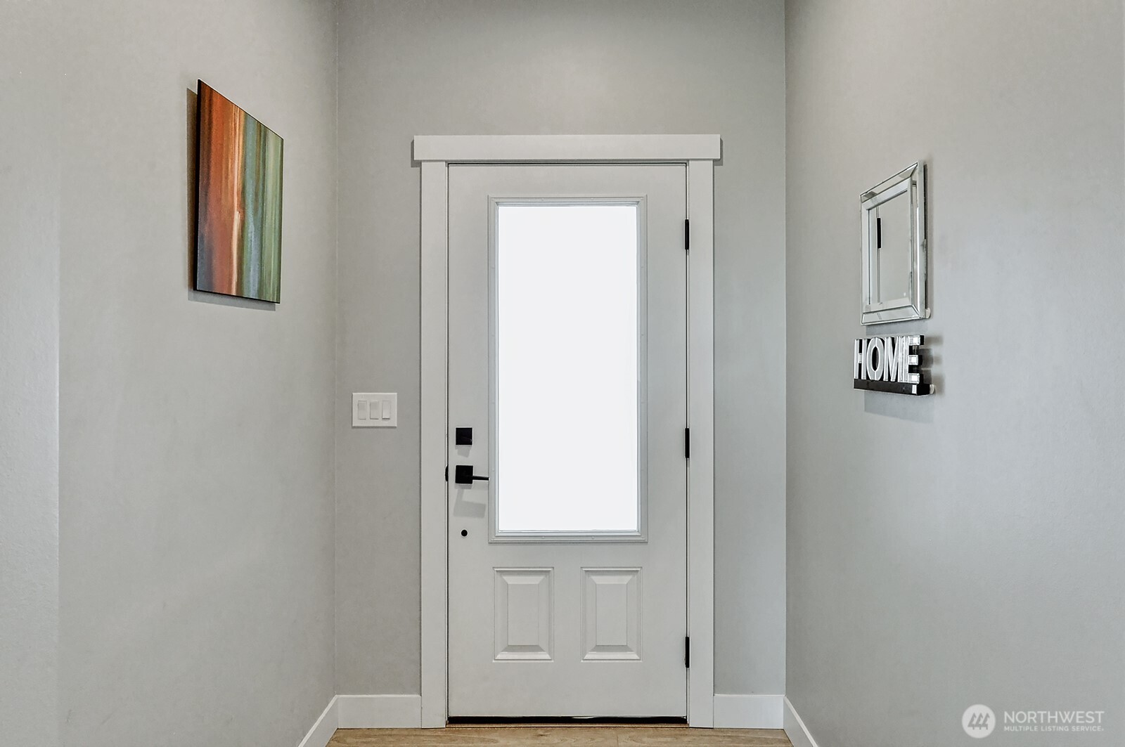 1112 Falcon Court Property Photo 14
