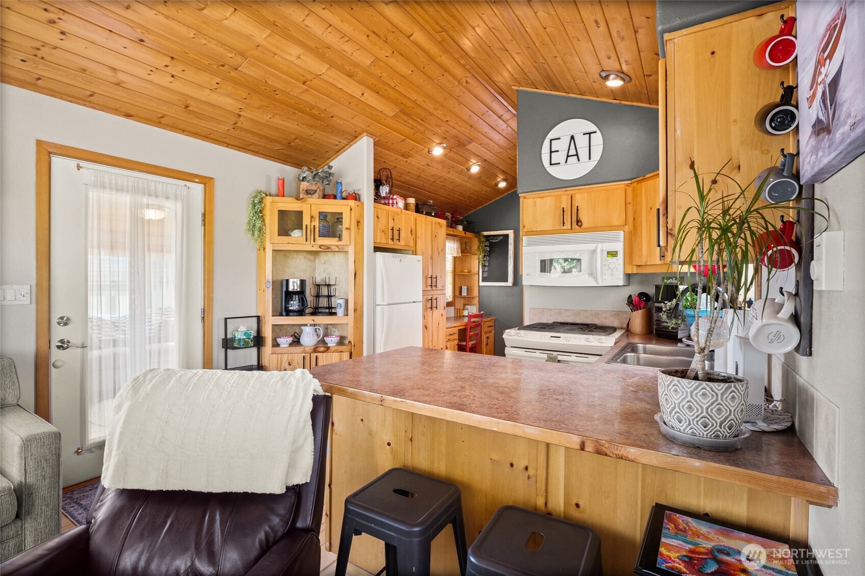 7037 Highway 262 50 Property Photo 12