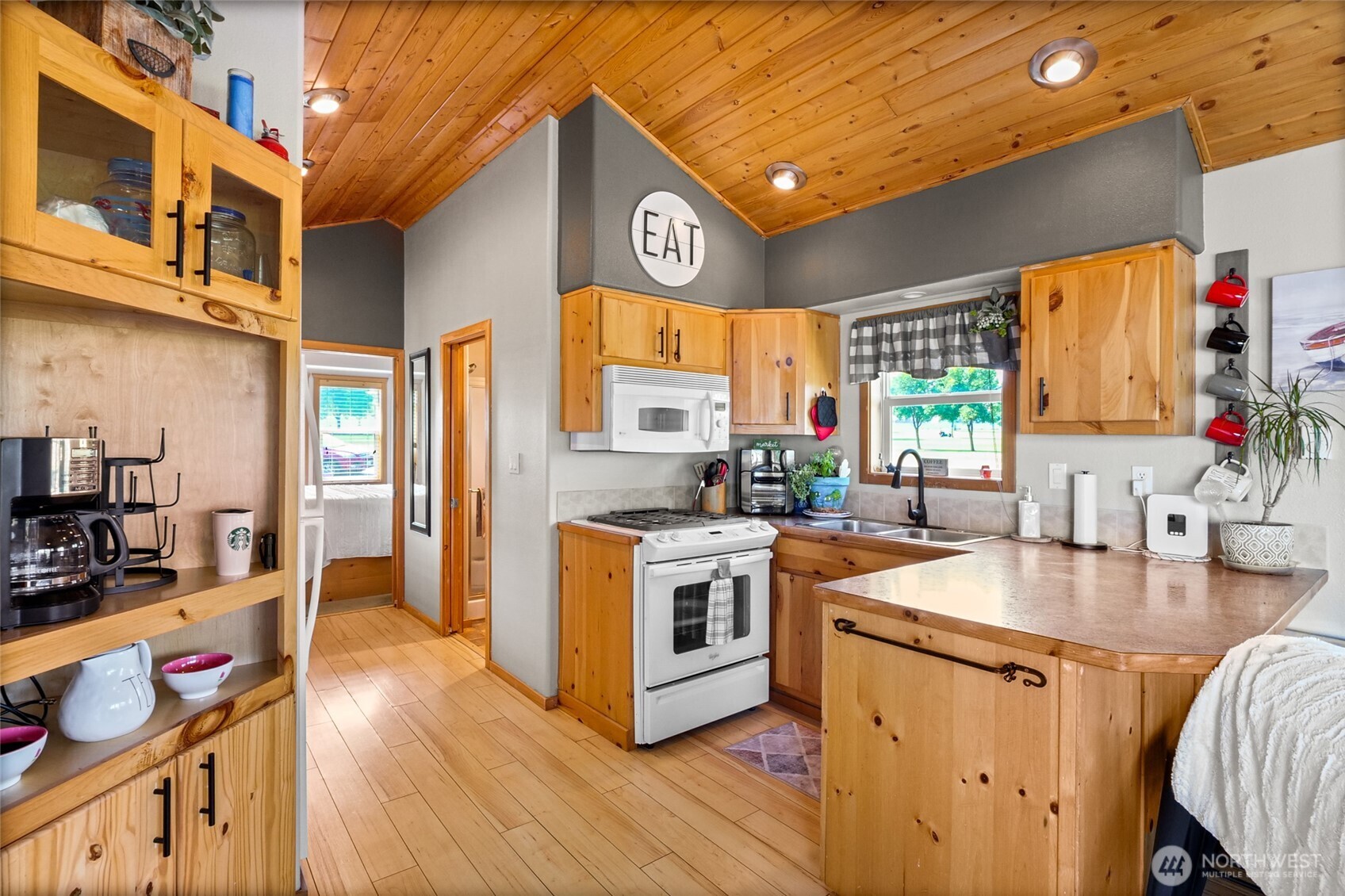 7037 Highway 262 50 Property Photo 13