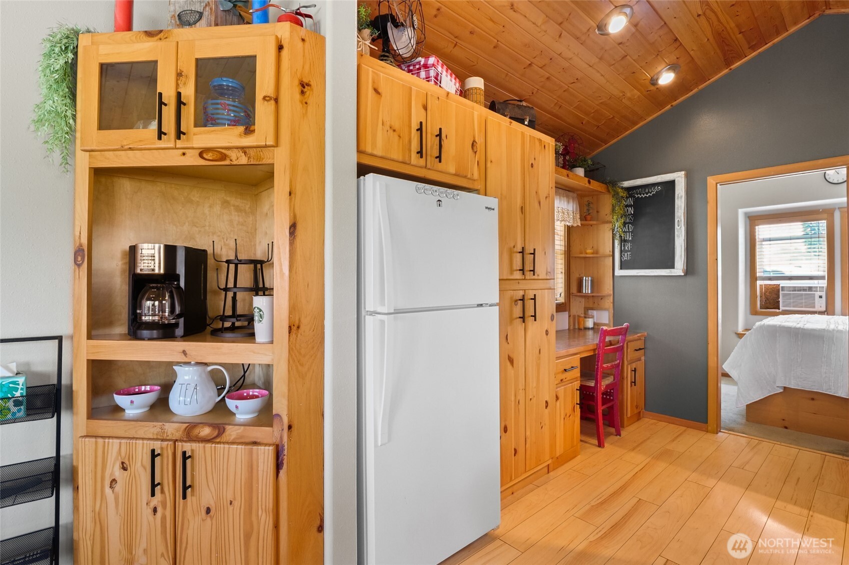 7037 Highway 262 50 Property Photo 17