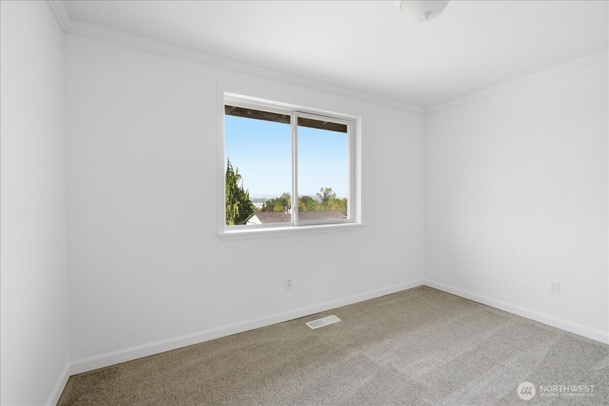 3618 Morris Avenue Property Photo 23