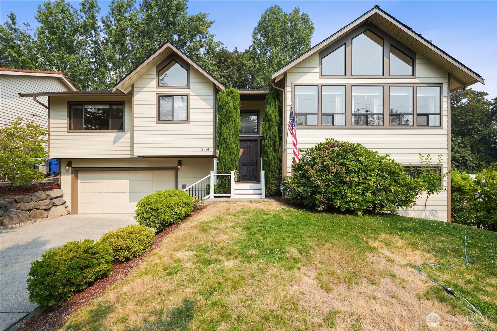 2914 Cedar Avenue Property Photo 1