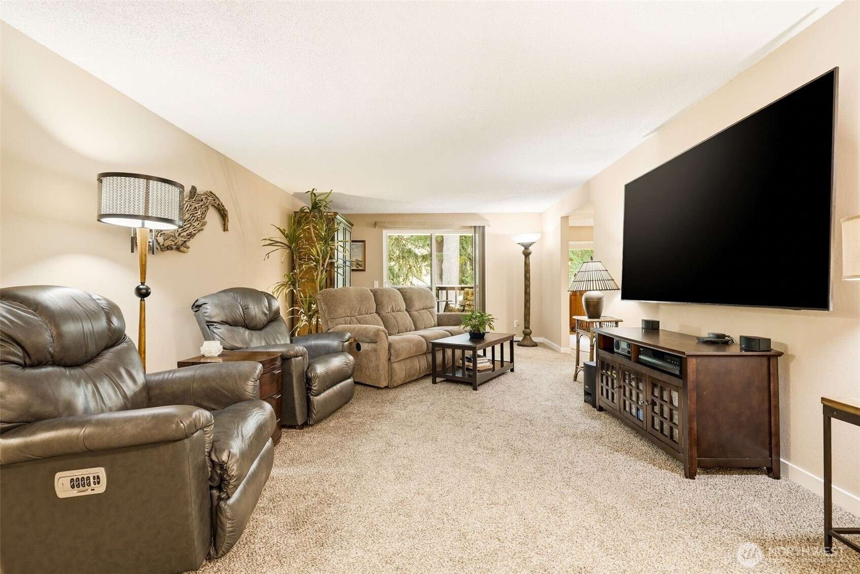 5719 Highway Place 18 Property Photo 5