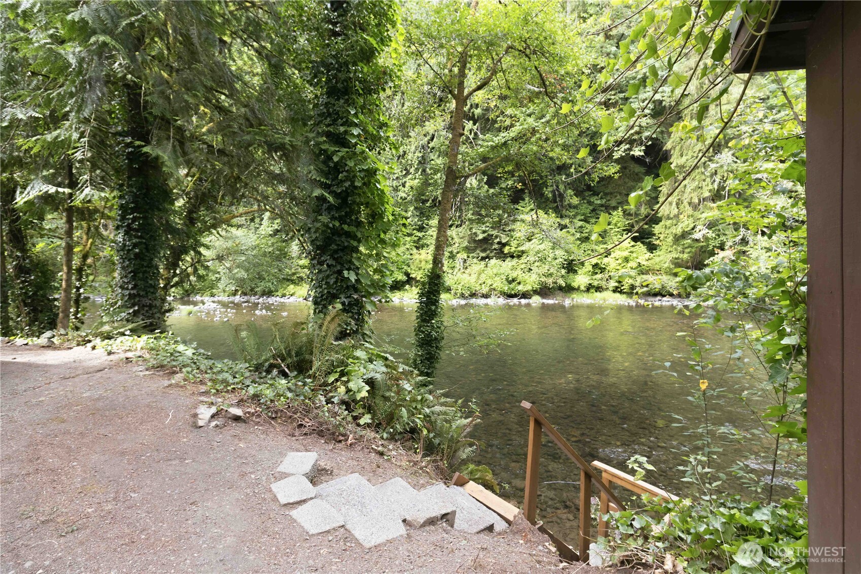 2241 Kalama River Road Property Photo 5