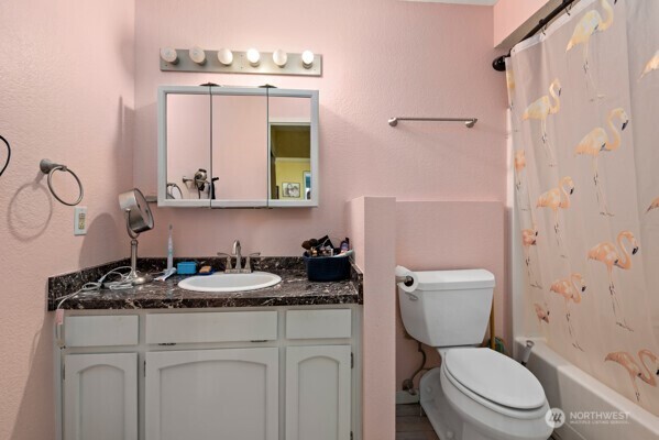 651 Se Bayshore . Drive B201 Property Photo 17