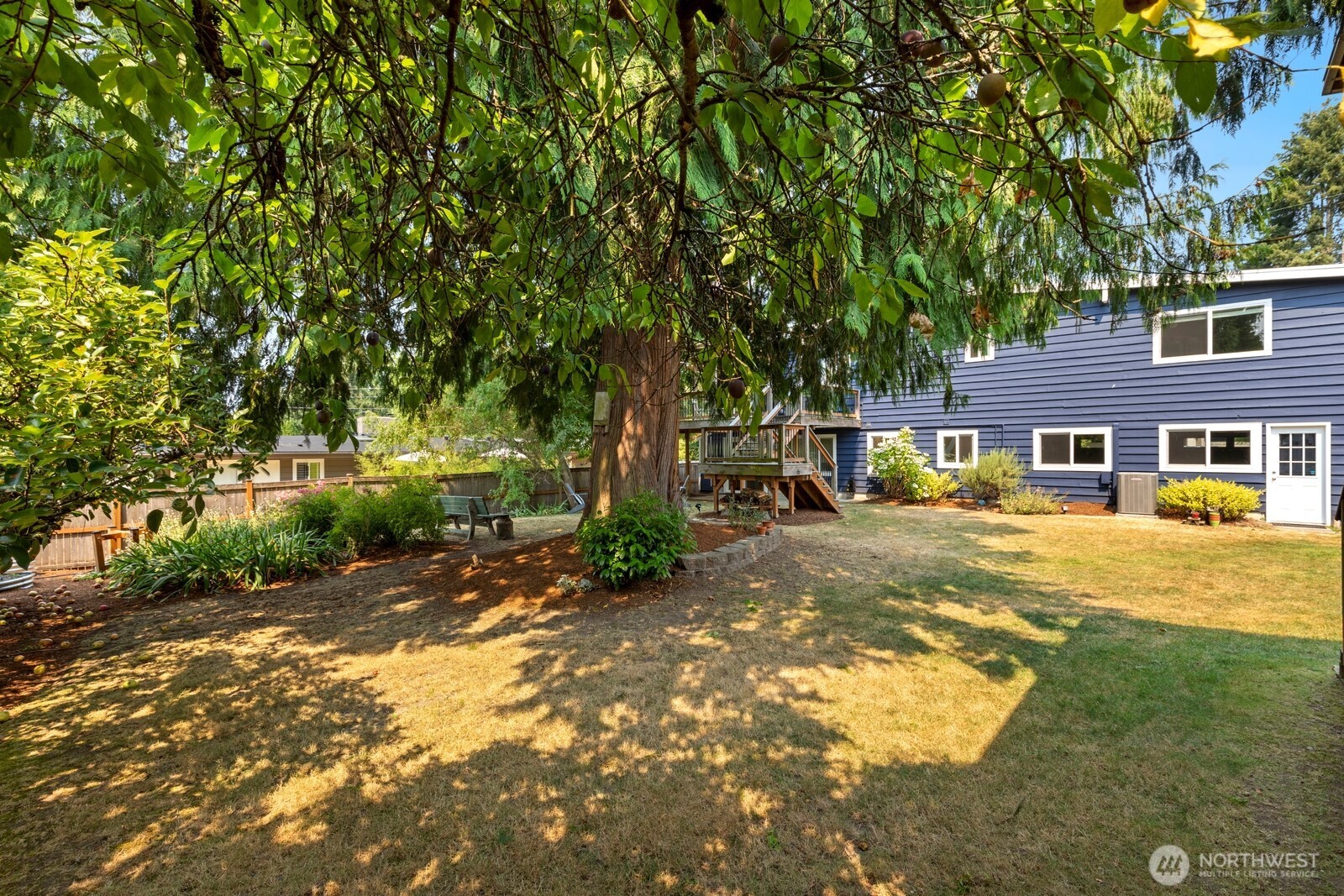 10913 Ne 48th Street Property Photo 2