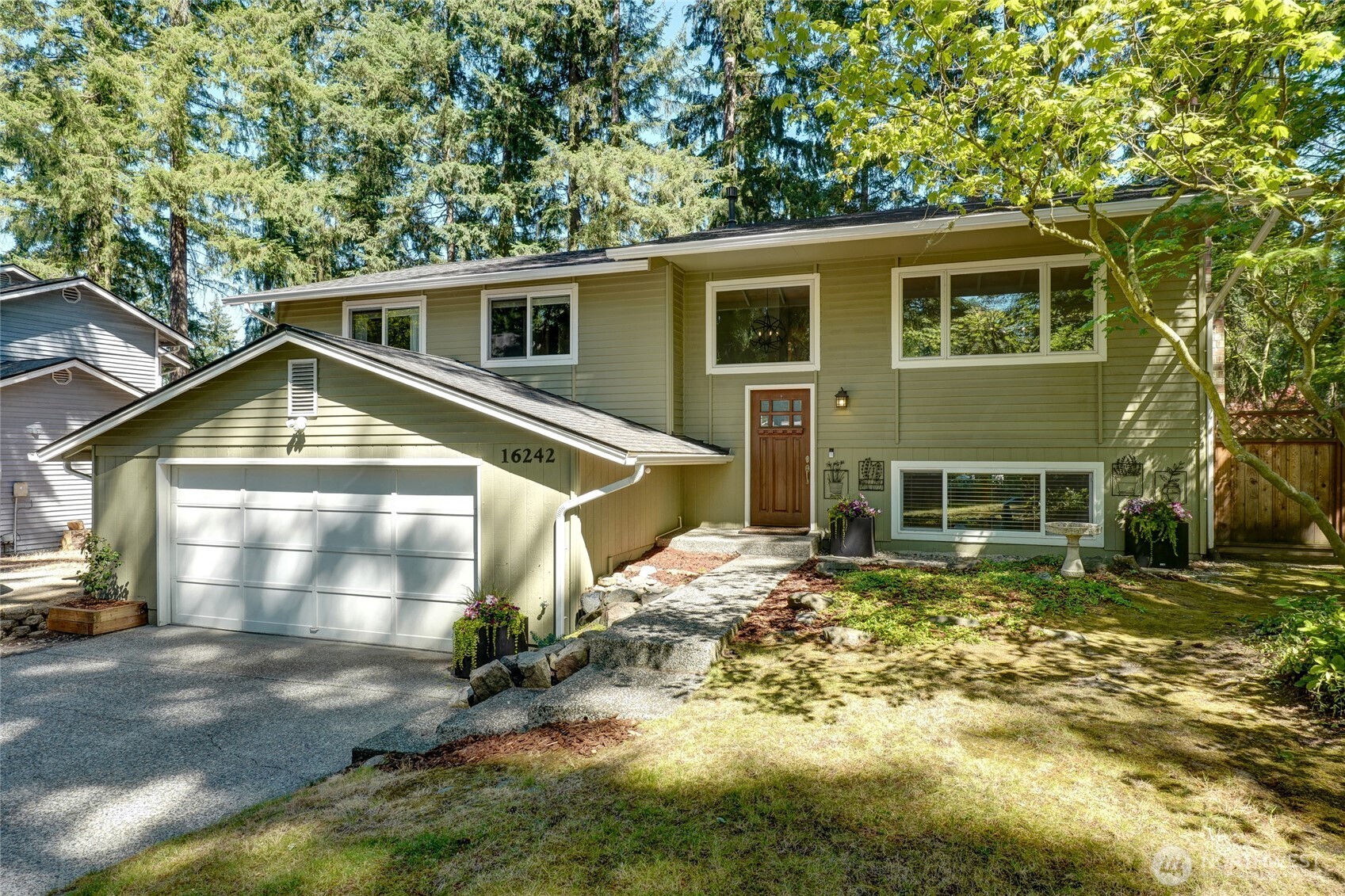 16242 Ne 30th Street Property Photo 4