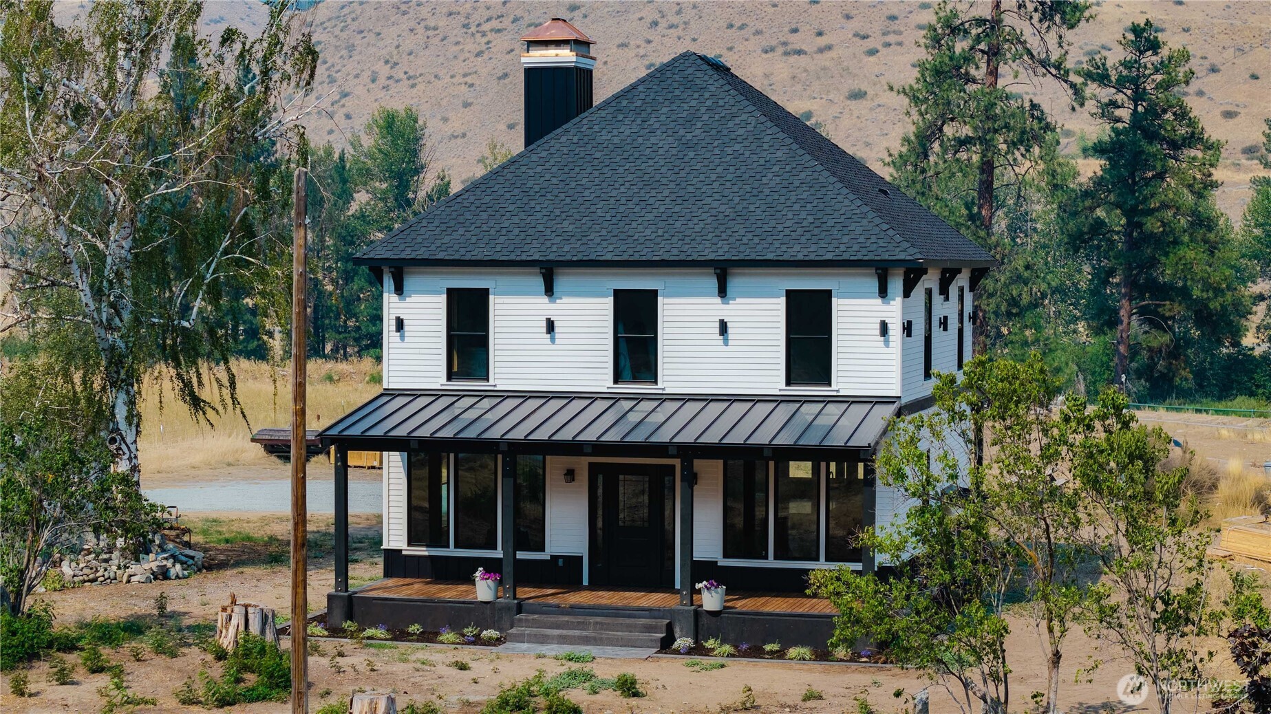 196 Gold Creek Loop Road Property Photo 4