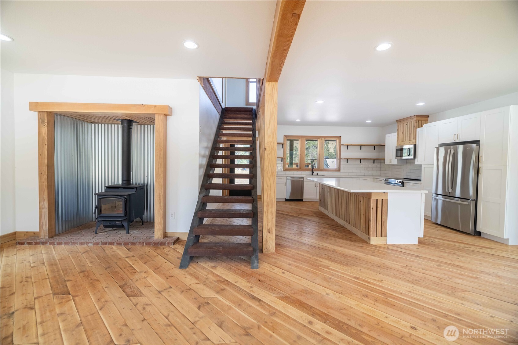 196 Gold Creek Loop Road Property Photo 15