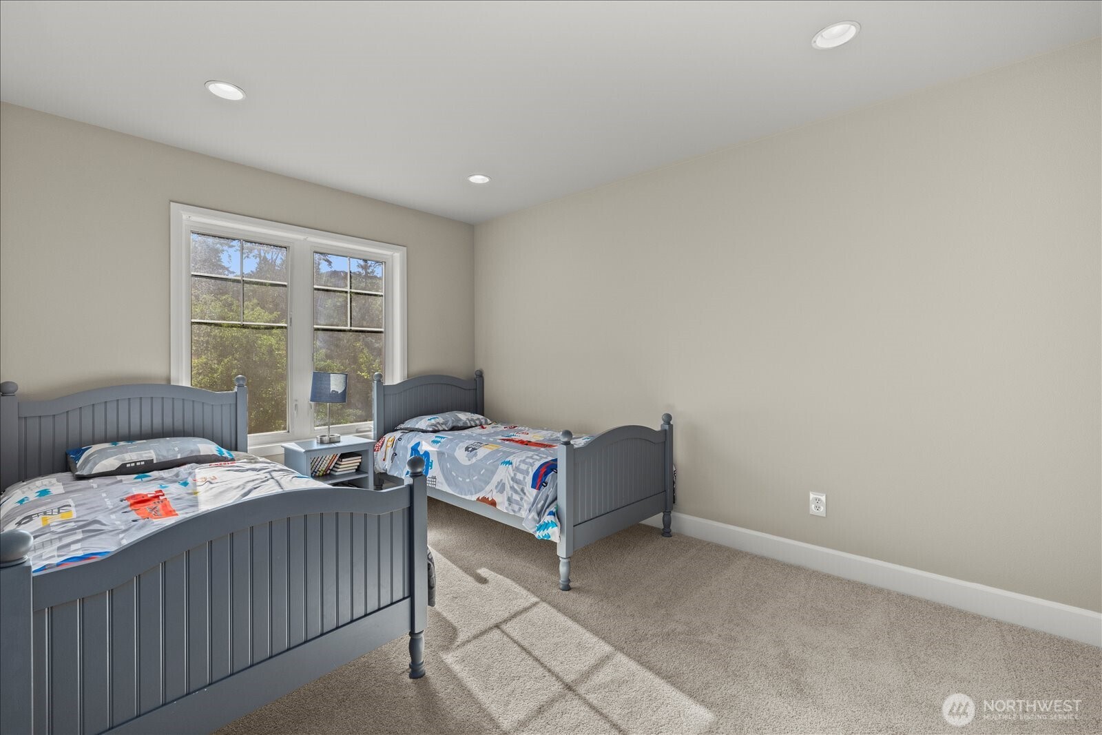 2046 277th Avenue Property Photo 23