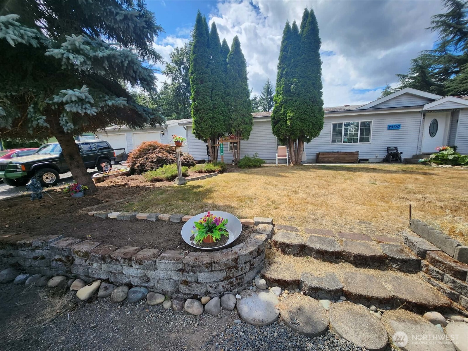 29710 68 Avenue Property Photo 2