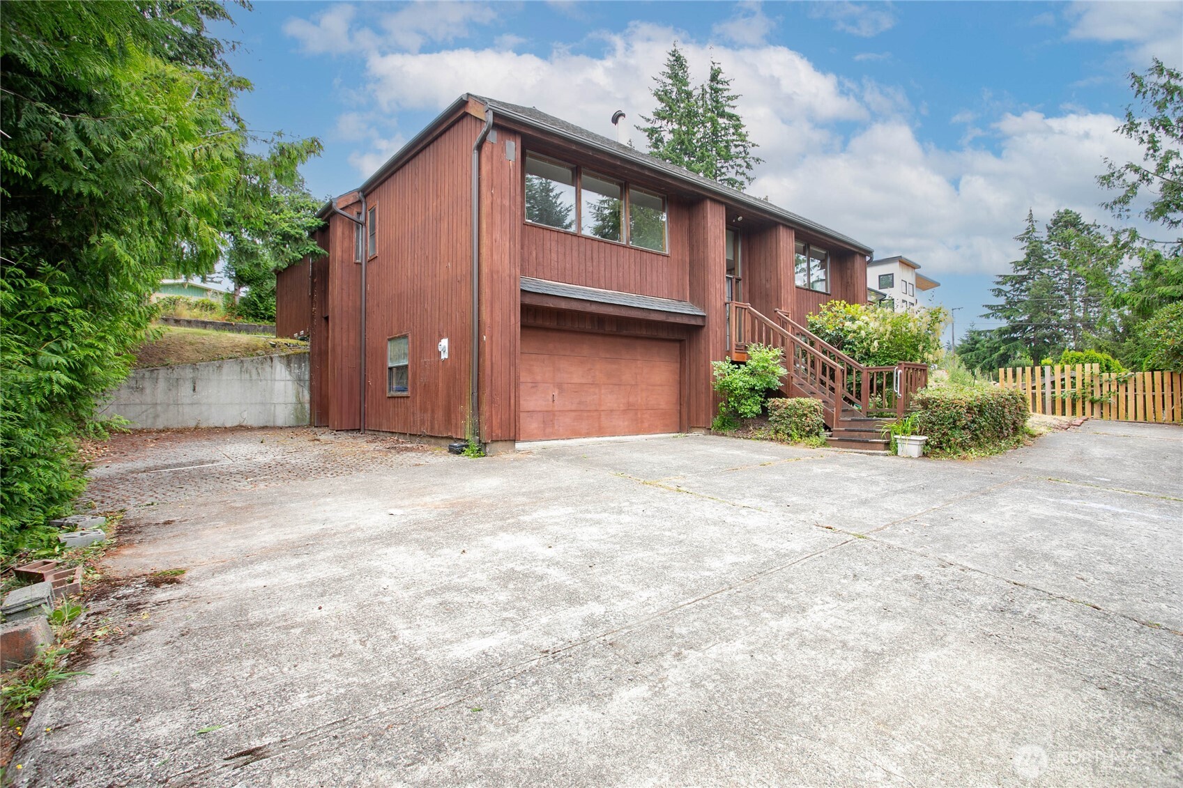 2526 Vining Street Property Photo 2