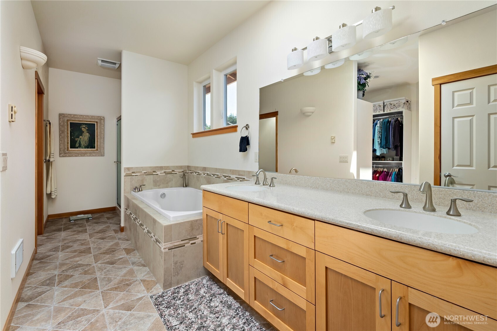 645 Monterey Avenue Property Photo 25