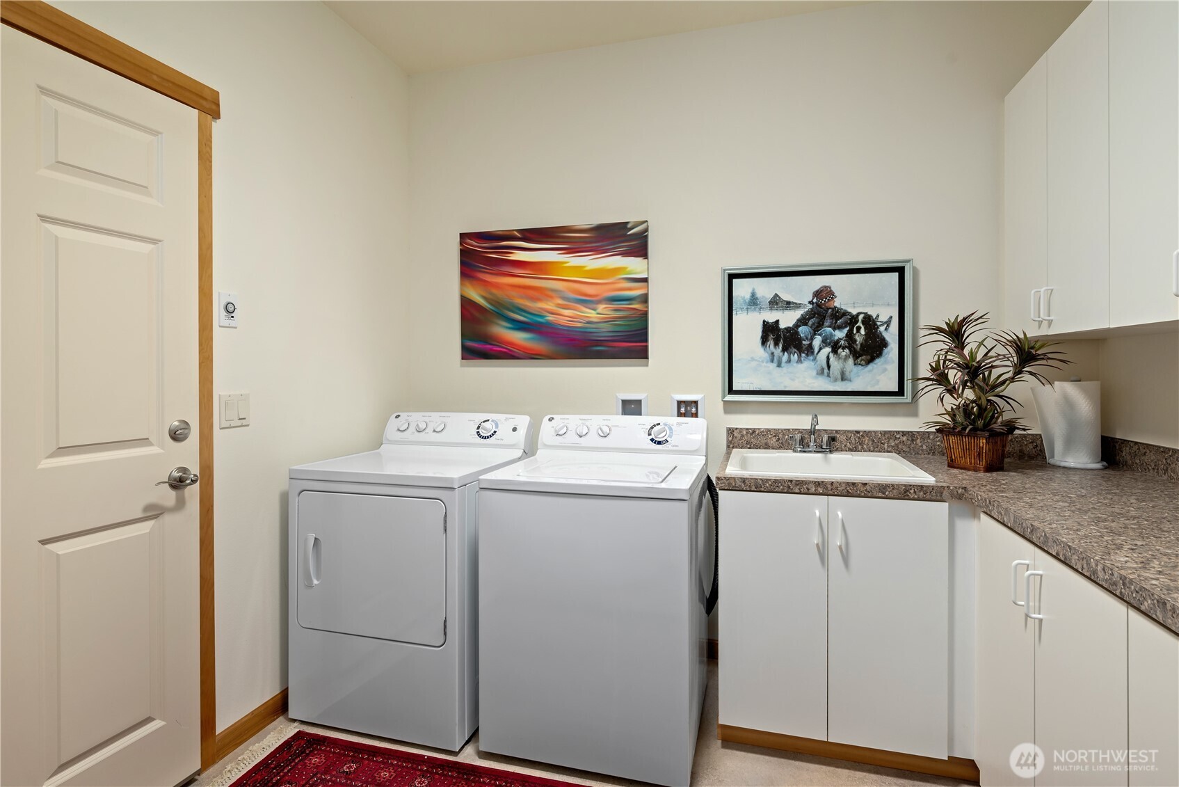 645 Monterey Avenue Property Photo 33