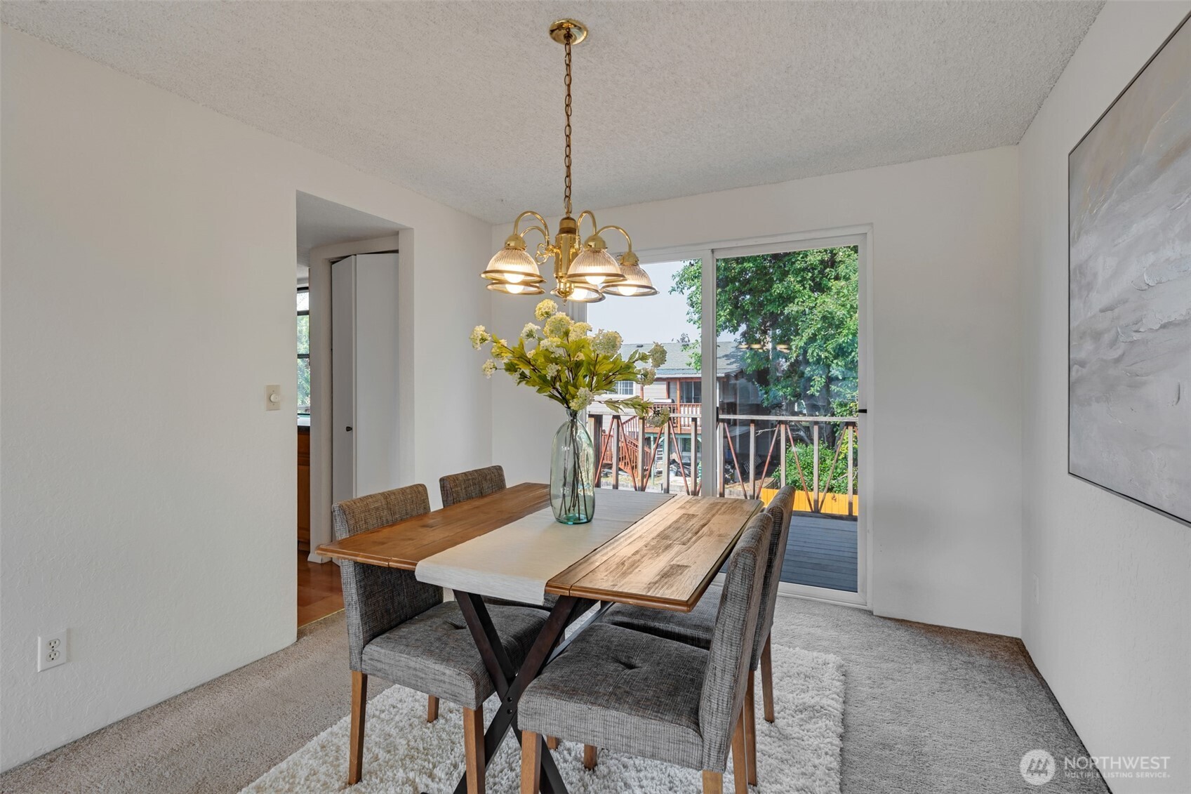 5059 33rd Court Property Photo 8