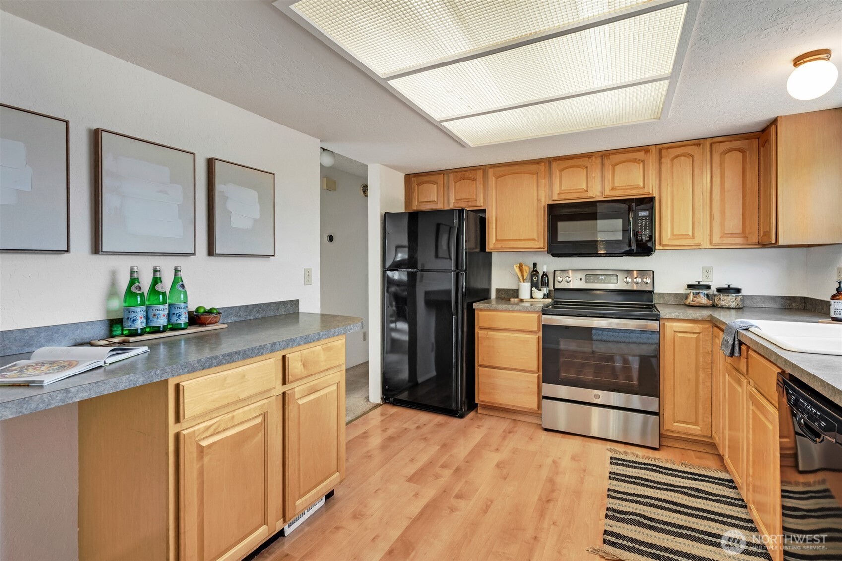 5059 33rd Court Property Photo 10