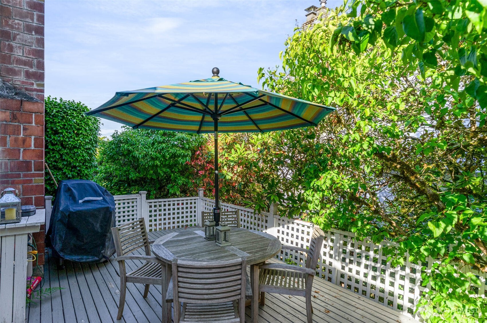5051 Harold Place Property Photo 21