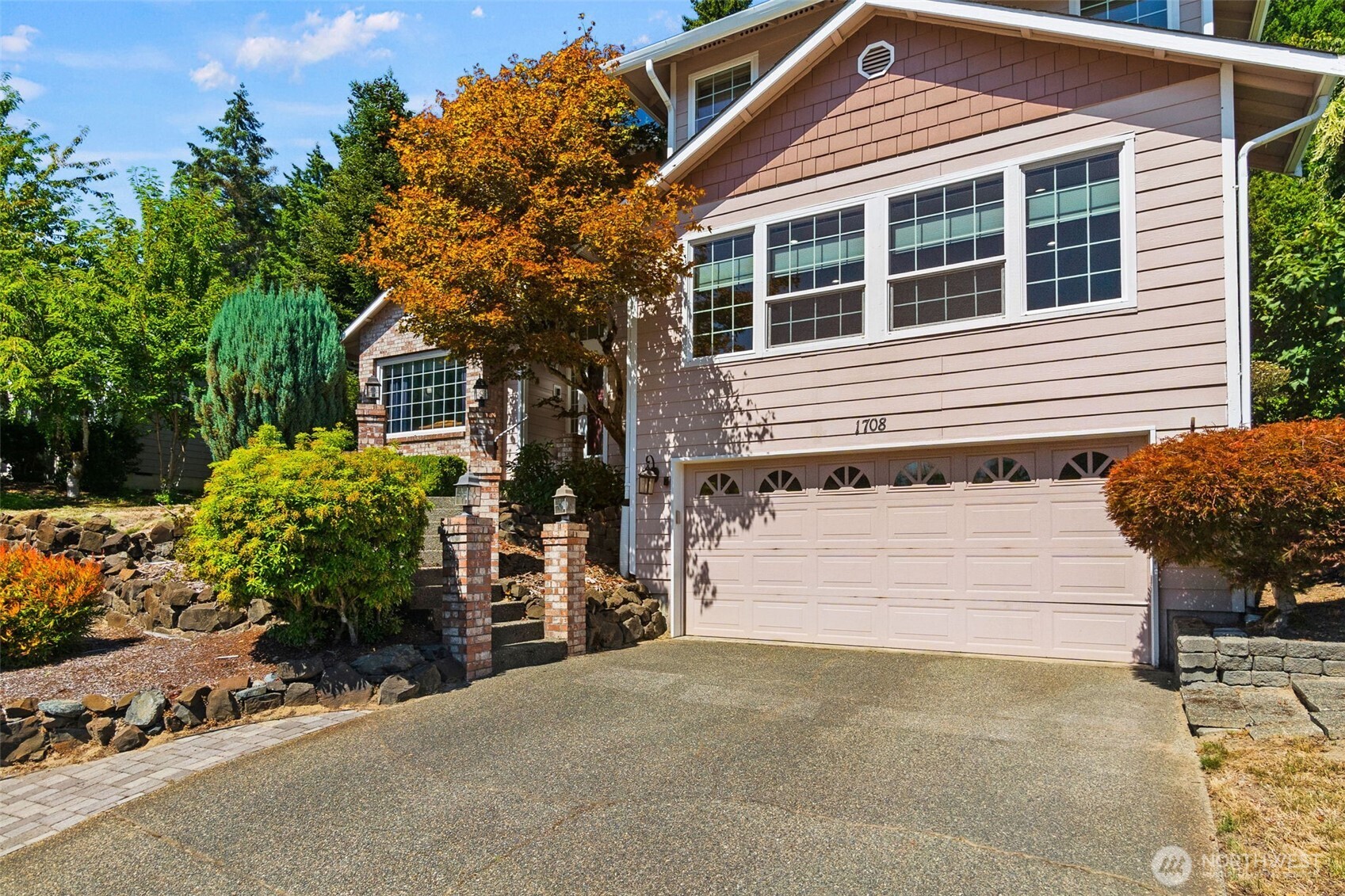1708 Arab Drive Property Photo 3